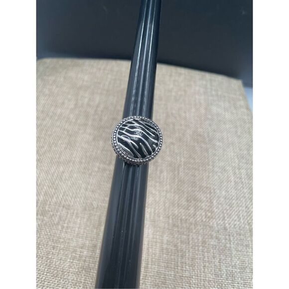 Vintage Premier Design Zebra Silver Tone & Black  Enamel Statement Ring Size 8 - Picture 4 of 7